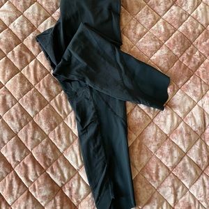 Lululemon black leggings